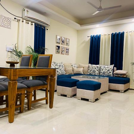 Umang - Premium Resort Like Villa In Vrindāvan Exterior foto